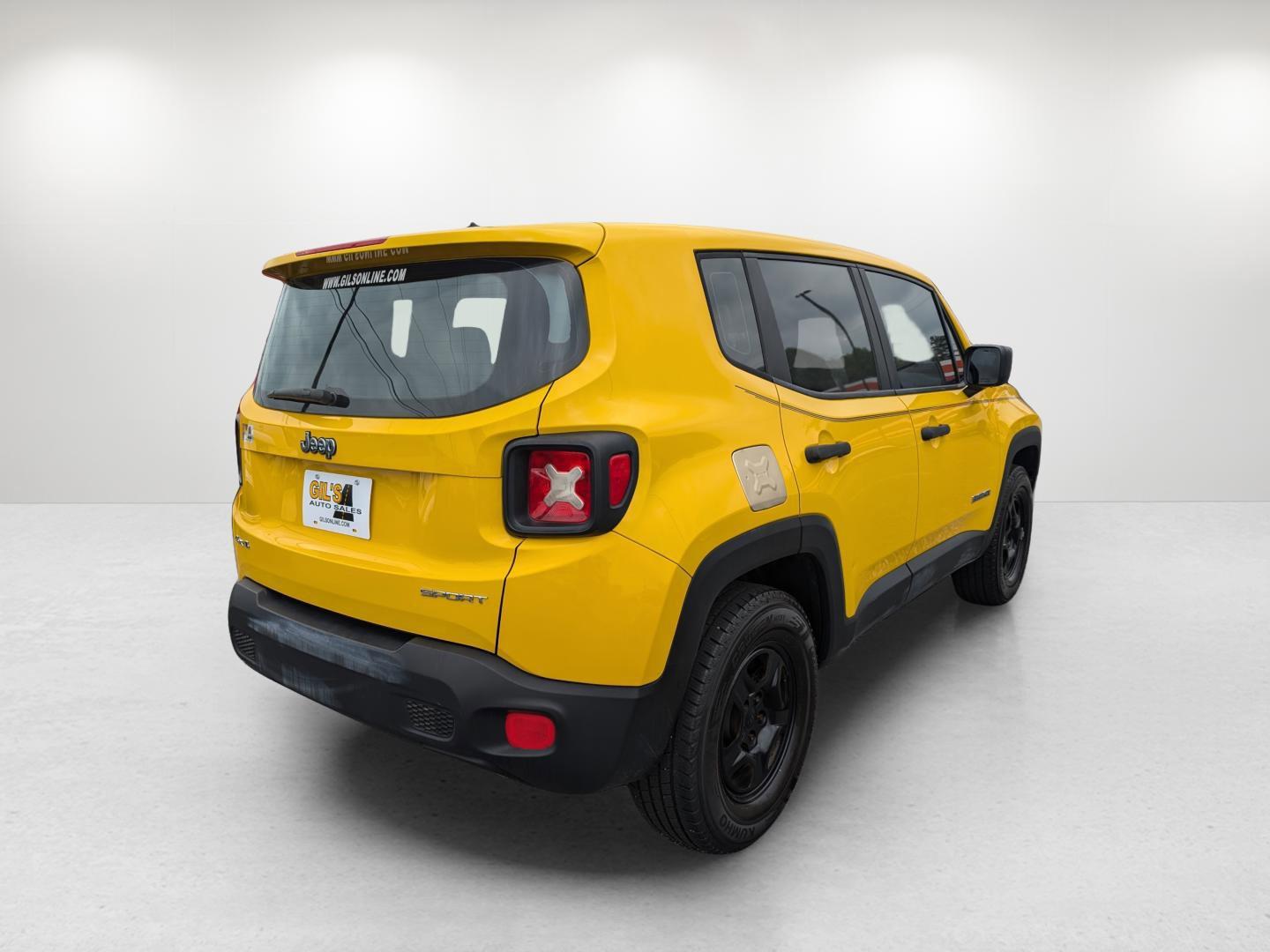 2015 /Black Jeep Renegade Sport (ZACCJBAT1FP) with an Regular Unleaded I-4 2.4 L/144 engine, 9-Speed Automatic w/OD transmission, located at 1430 Gateway Drive, Opelika, AL, 36801, (334) 239-0944, 32.637871, -85.409790 - 2015 Jeep Renegade Sport - Photo#4