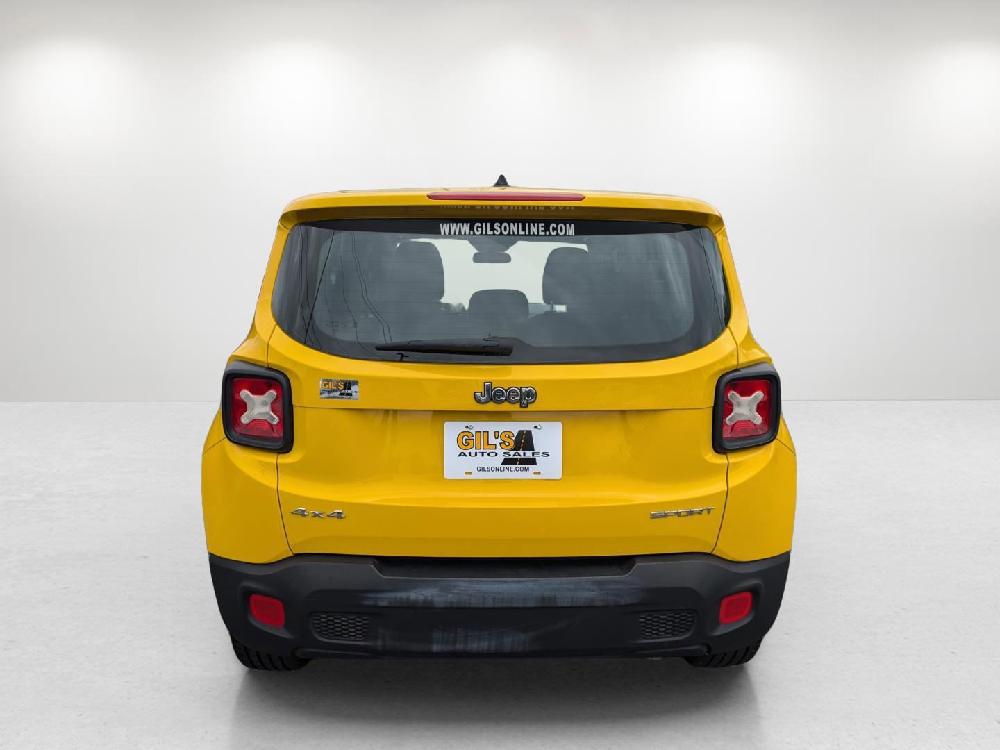2015 /Black Jeep Renegade Sport (ZACCJBAT1FP) with an Regular Unleaded I-4 2.4 L/144 engine, 9-Speed Automatic w/OD transmission, located at 1430 Gateway Drive, Opelika, AL, 36801, (334) 239-0944, 32.637871, -85.409790 - 2015 Jeep Renegade Sport - Photo#5
