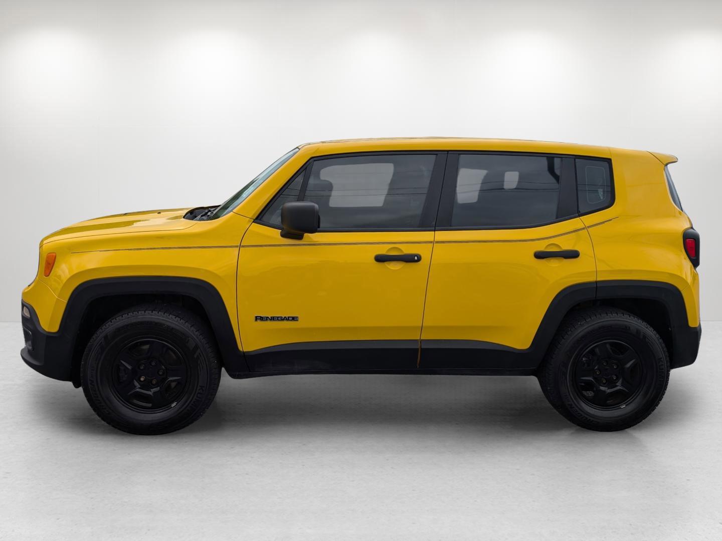2015 /Black Jeep Renegade Sport (ZACCJBAT1FP) with an Regular Unleaded I-4 2.4 L/144 engine, 9-Speed Automatic w/OD transmission, located at 1430 Gateway Drive, Opelika, AL, 36801, (334) 239-0944, 32.637871, -85.409790 - 2015 Jeep Renegade Sport - Photo#7