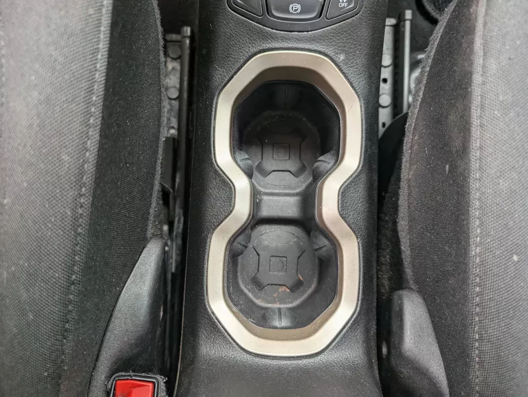 2015 /Black Jeep Renegade Sport (ZACCJBAT1FP) with an Regular Unleaded I-4 2.4 L/144 engine, 9-Speed Automatic w/OD transmission, located at 1430 Gateway Drive, Opelika, AL, 36801, (334) 239-0944, 32.637871, -85.409790 - 2015 Jeep Renegade Sport - Photo#12