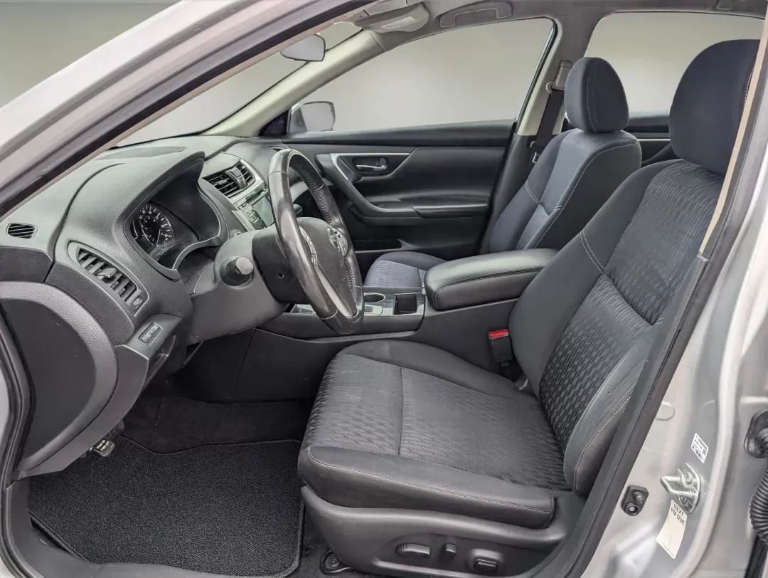 2018 /Charcoal Nissan Altima 2.5 SV (1N4AL3AP8JC) with an Regular Unleaded I-4 2.5 L/152 engine, 1-Speed CVT w/OD transmission, located at 5115 14th Ave., Columbus, GA, 31904, (706) 323-0345, 32.511494, -84.971046 - 2018 Nissan Altima 2.5 SV - Photo#9