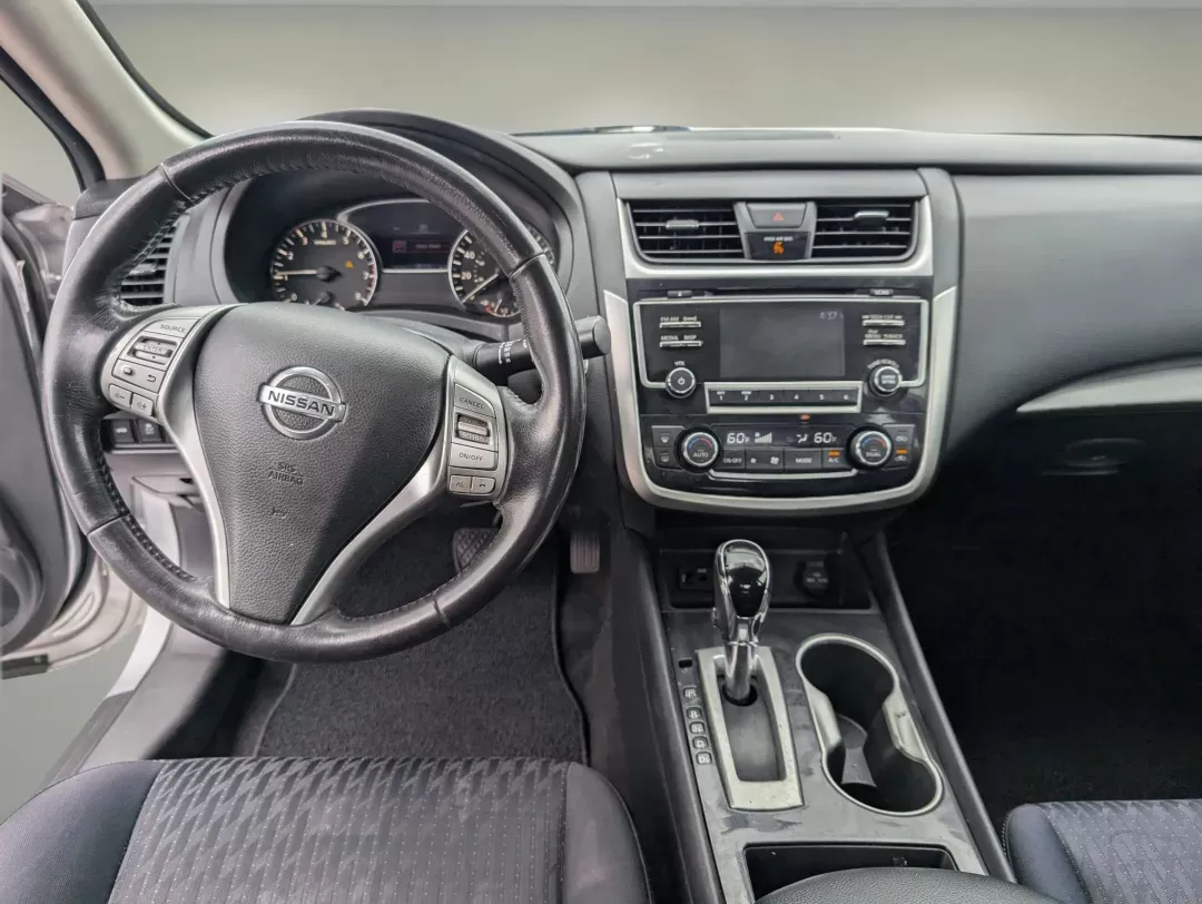 2018 /Charcoal Nissan Altima 2.5 SV (1N4AL3AP8JC) with an Regular Unleaded I-4 2.5 L/152 engine, 1-Speed CVT w/OD transmission, located at 5115 14th Ave., Columbus, GA, 31904, (706) 323-0345, 32.511494, -84.971046 - 2018 Nissan Altima 2.5 SV - Photo#11