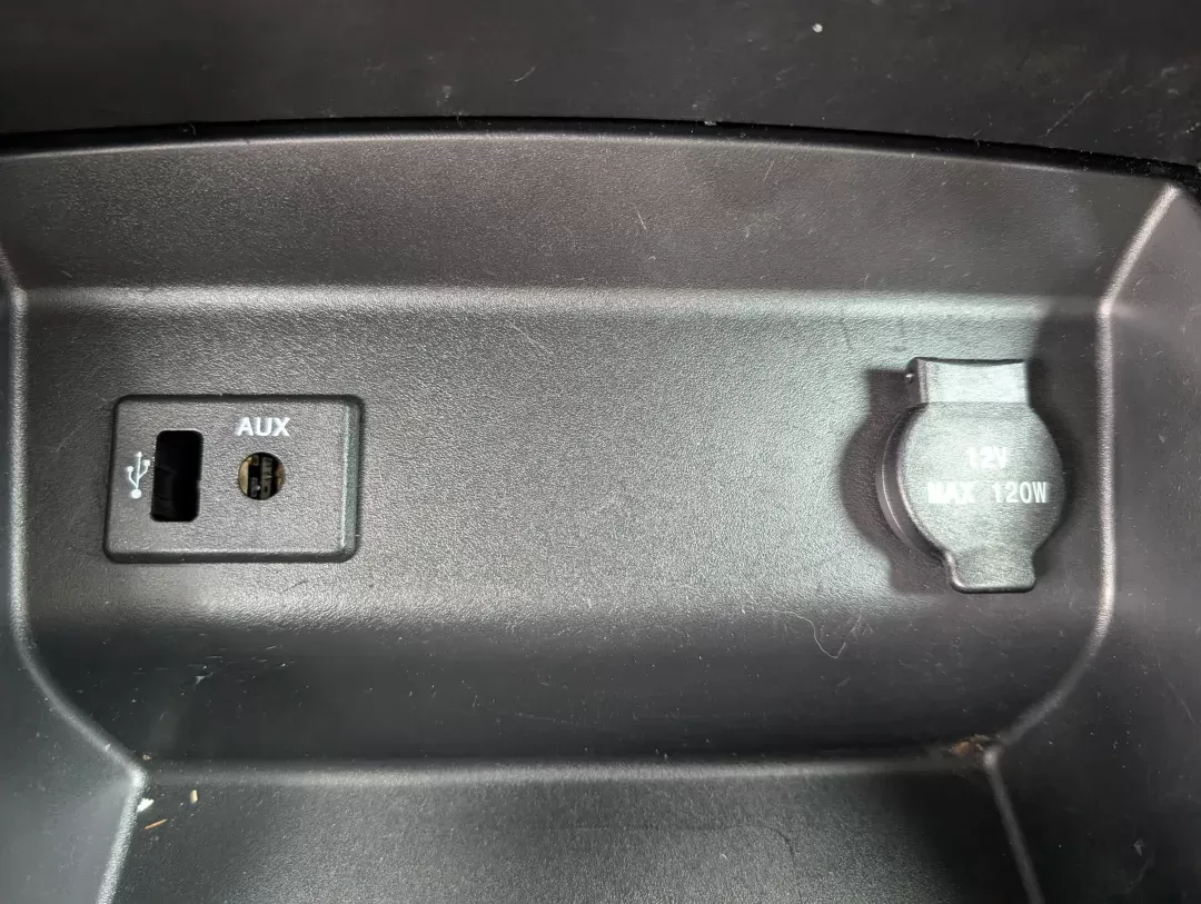 2018 /Charcoal Nissan Altima 2.5 SV (1N4AL3AP8JC) with an Regular Unleaded I-4 2.5 L/152 engine, 1-Speed CVT w/OD transmission, located at 7000 Northlake Connector, Columbus, GA, 31904, (706) 987-8085, 32.524975, -84.978134 - **Discover Your Ideal Commuter Companion: 2018 Nissan Altima at Gils Auto Phenix City, AL**<br /> <br /> Are you searching for the perfect vehicle that effortlessly marries efficiency with comfort? Look no further! This 2018 Nissan Altima is designed for those who appreciate a smooth daily commute - Photo#13