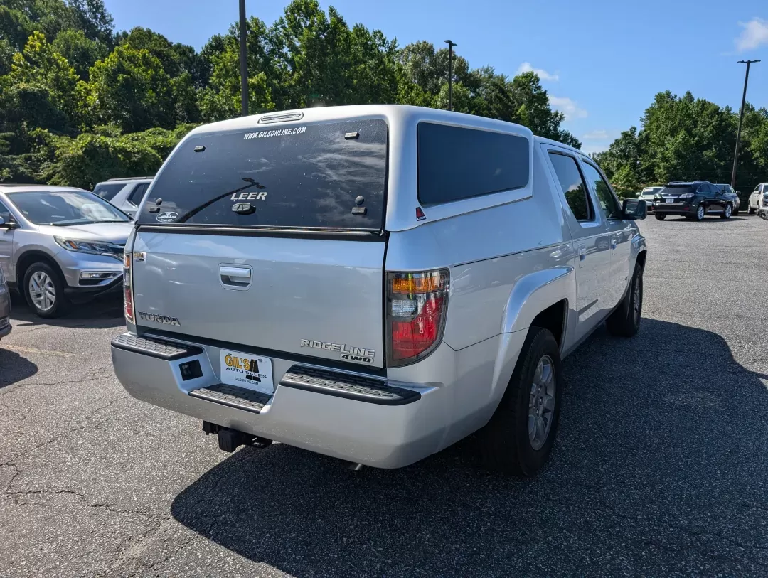 2008 Honda Ridgeline RTX (2HJYK16398H) with an Gas V6 3.5L/212 engine, 5-Speed Automatic w/OD transmission, located at 5115 14th Ave., Columbus, GA, 31904, (706) 323-0345, 32.511494, -84.971046 - ### Discover Adventure and Reliability with This 2008 Honda Ridgeline RTX at Gils Auto!<br /> <br /> Are you looking for a reliable pickup truck that effortlessly balances work and play? The 2008 Honda Ridgeline RTX is your perfect partner for weekend adventures, family outings, and even your daily - Photo#4
