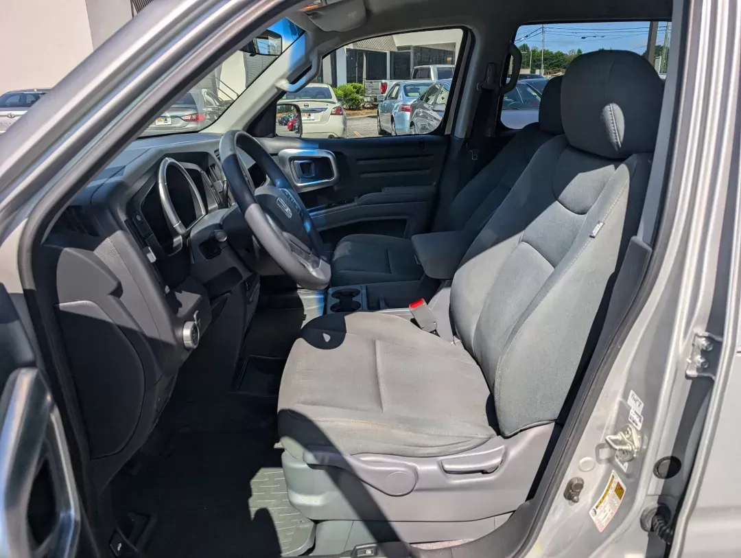 2008 Honda Ridgeline RTX (2HJYK16398H) with an Gas V6 3.5L/212 engine, 5-Speed Automatic w/OD transmission, located at 5115 14th Ave., Columbus, GA, 31904, (706) 323-0345, 32.511494, -84.971046 - ### Discover Adventure and Reliability with This 2008 Honda Ridgeline RTX at Gils Auto!<br /> <br /> Are you looking for a reliable pickup truck that effortlessly balances work and play? The 2008 Honda Ridgeline RTX is your perfect partner for weekend adventures, family outings, and even your daily - Photo#9