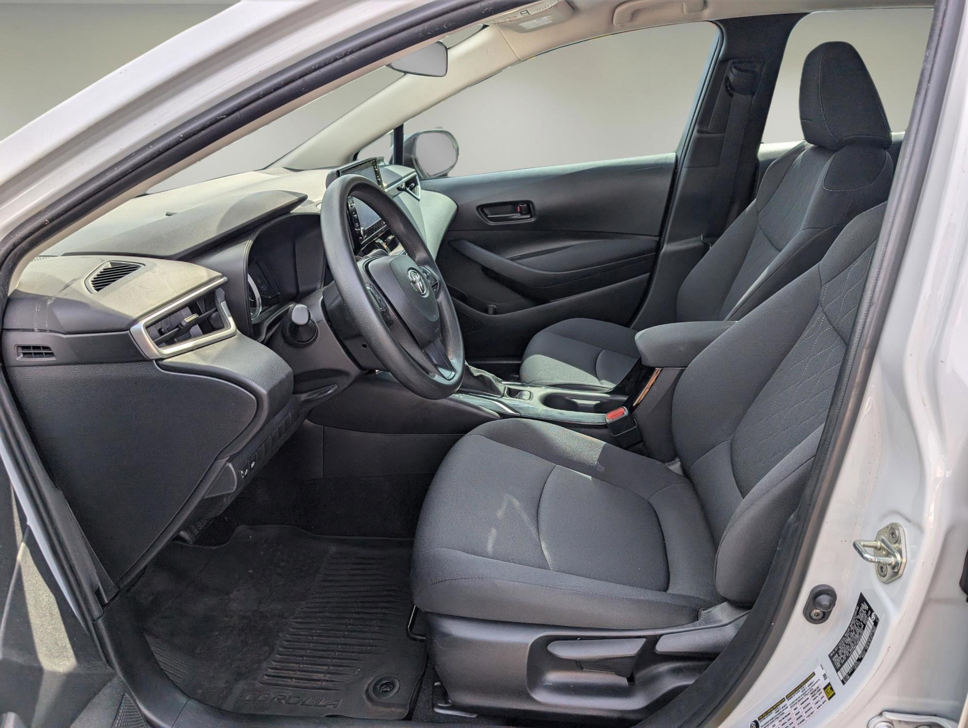 2022 Toyota Corolla LE (5YFEPMAE4NP) with an Regular Unleaded I-4 1.8 L/110 engine, 1-Speed CVT w/OD transmission, located at 1430 Gateway Drive, Opelika, AL, 36801, (334) 239-0944, 32.637871, -85.409790 - 2022 Toyota Corolla LE - Photo#10