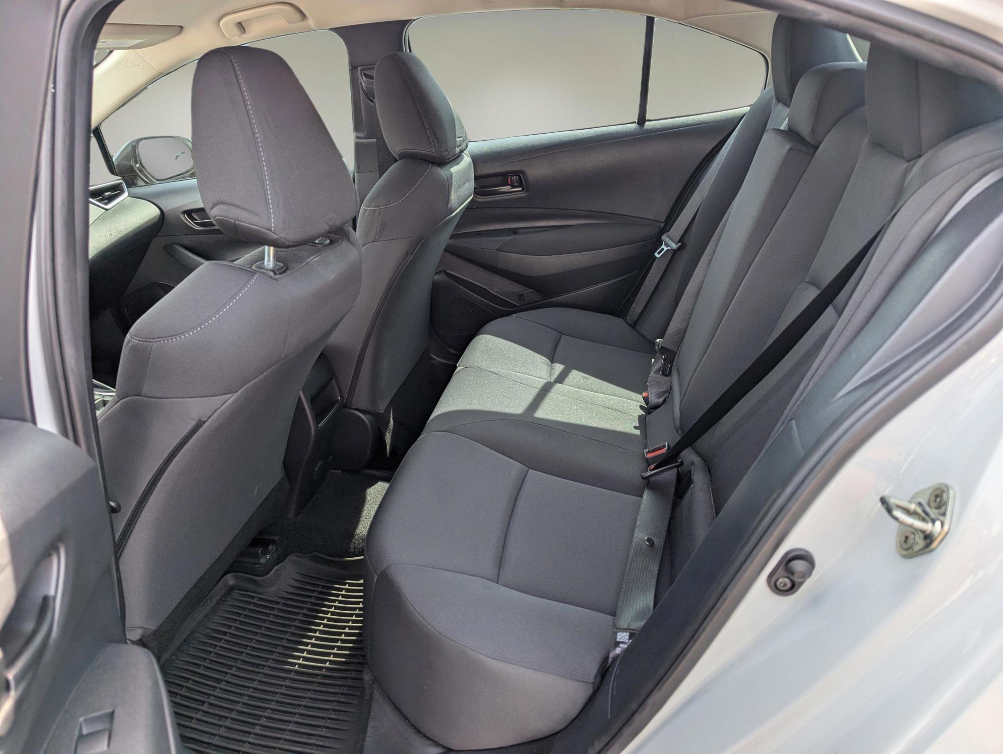 2022 Toyota Corolla LE (5YFEPMAE4NP) with an Regular Unleaded I-4 1.8 L/110 engine, 1-Speed CVT w/OD transmission, located at 1430 Gateway Drive, Opelika, AL, 36801, (334) 239-0944, 32.637871, -85.409790 - 2022 Toyota Corolla LE - Photo#11