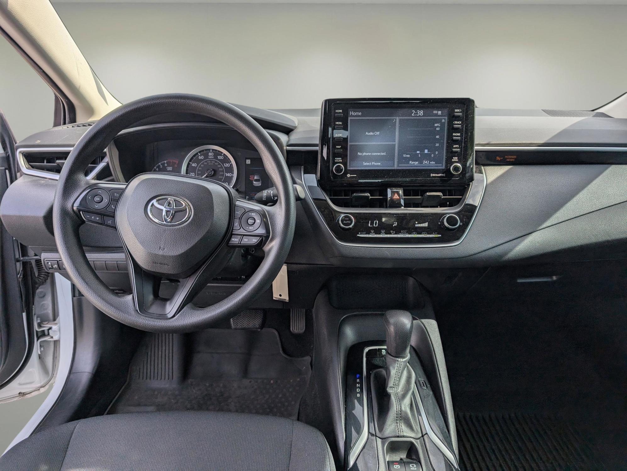 2022 Toyota Corolla LE (5YFEPMAE4NP) with an Regular Unleaded I-4 1.8 L/110 engine, 1-Speed CVT w/OD transmission, located at 1430 Gateway Drive, Opelika, AL, 36801, (334) 239-0944, 32.637871, -85.409790 - 2022 Toyota Corolla LE - Photo#12