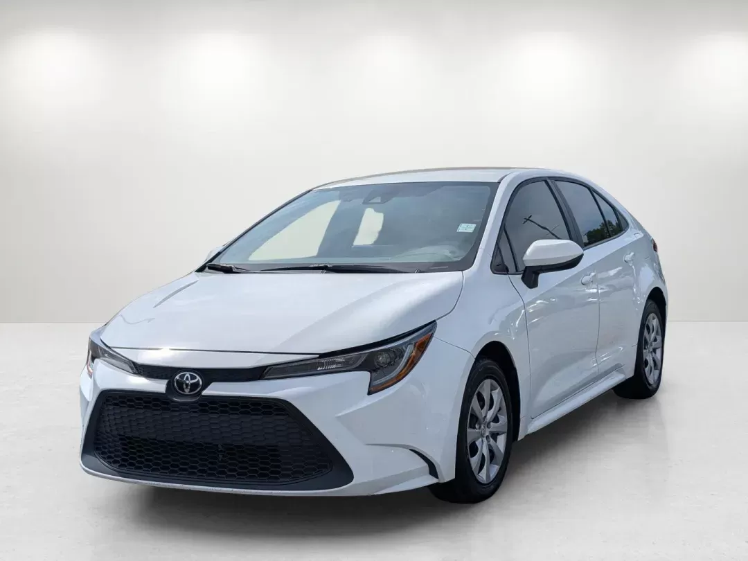photo of 2022 Toyota Corolla LE