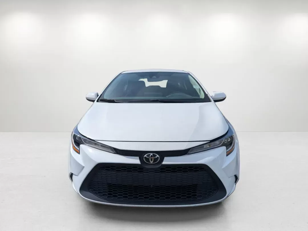 2022 Toyota Corolla LE (5YFEPMAE4NP) with an Regular Unleaded I-4 1.8 L/110 engine, 1-Speed CVT w/OD transmission, located at 1430 Gateway Drive, Opelika, AL, 36801, (334) 239-0944, 32.637871, -85.409790 - 2022 Toyota Corolla LE - Photo#9