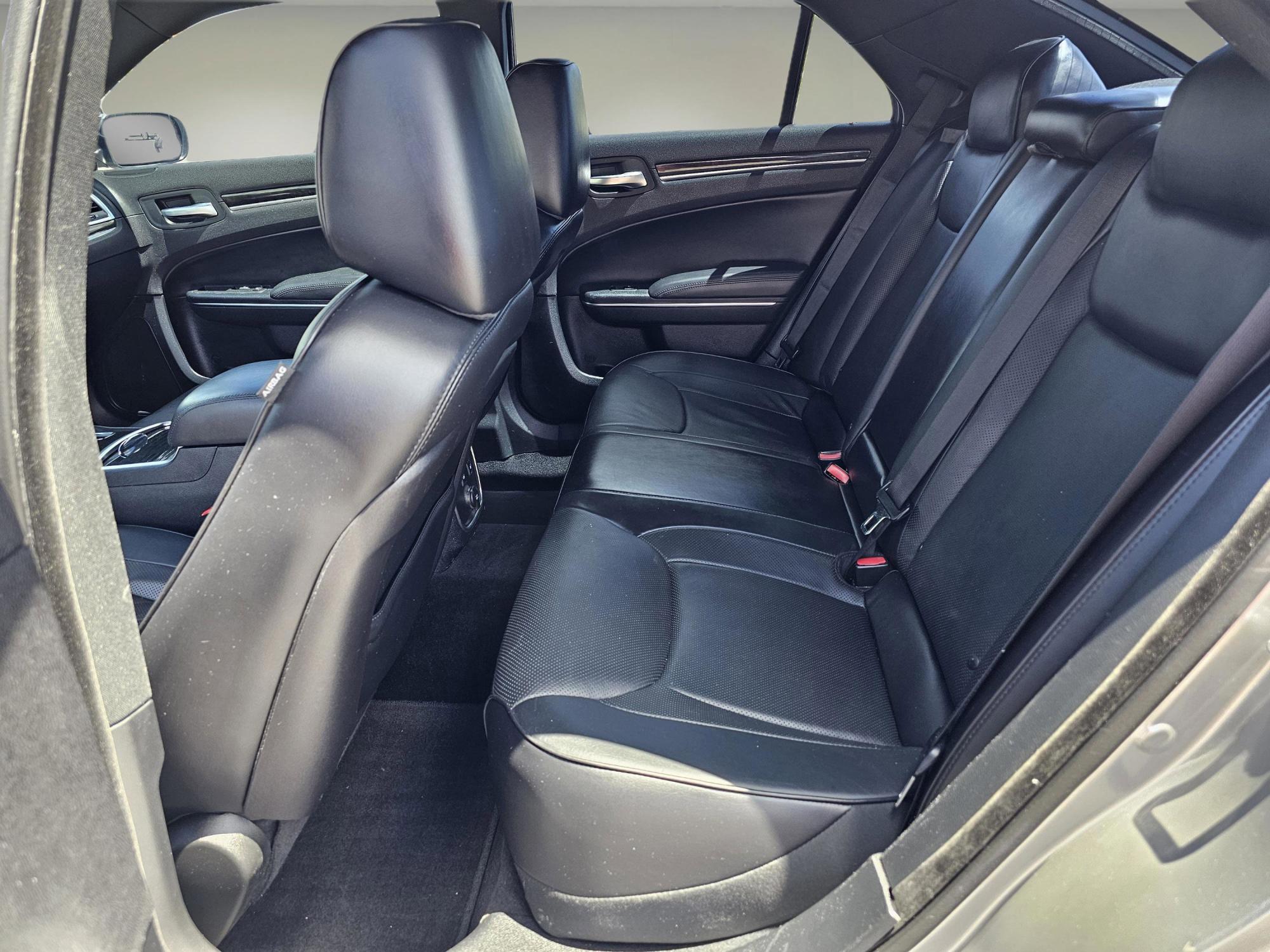 2014 /Black Chrysler 300 300C (2C3CCAEGXEH) with an Regular Unleaded V-6 3.6 L/220 engine, 8-Speed Automatic w/OD transmission, located at 521 Old Farm Lane Rd, Prattville, AL, 36066, (334) 325-1505, 32.482460, -86.416367 - 2014 Chrysler 300 300C - Photo#15