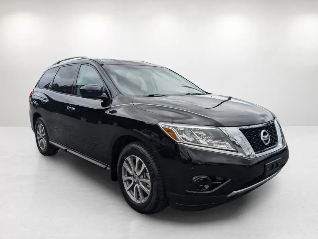 2014 /Charcoal Nissan Pathfinder SV (5N1AR2MN7EC) with an Regular Unleaded V-6 3.5 L/213 engine, 1-Speed CVT w/OD transmission, located at 521 Old Farm Lane Rd, Prattville, AL, 36066, (334) 325-1505, 32.482460, -86.416367 - 2014 Nissan Pathfinder SV - Photo#6