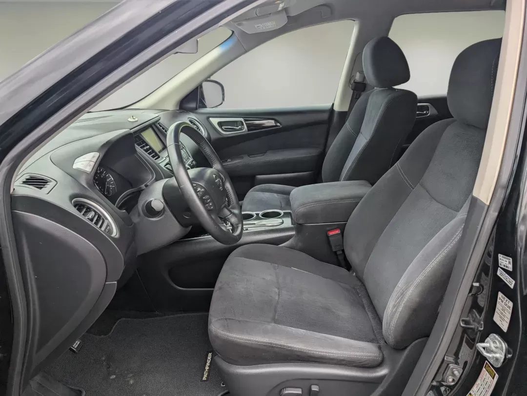 2014 /Charcoal Nissan Pathfinder SV (5N1AR2MN7EC) with an Regular Unleaded V-6 3.5 L/213 engine, 1-Speed CVT w/OD transmission, located at 521 Old Farm Lane Rd, Prattville, AL, 36066, (334) 325-1505, 32.482460, -86.416367 - 2014 Nissan Pathfinder SV - Photo#9