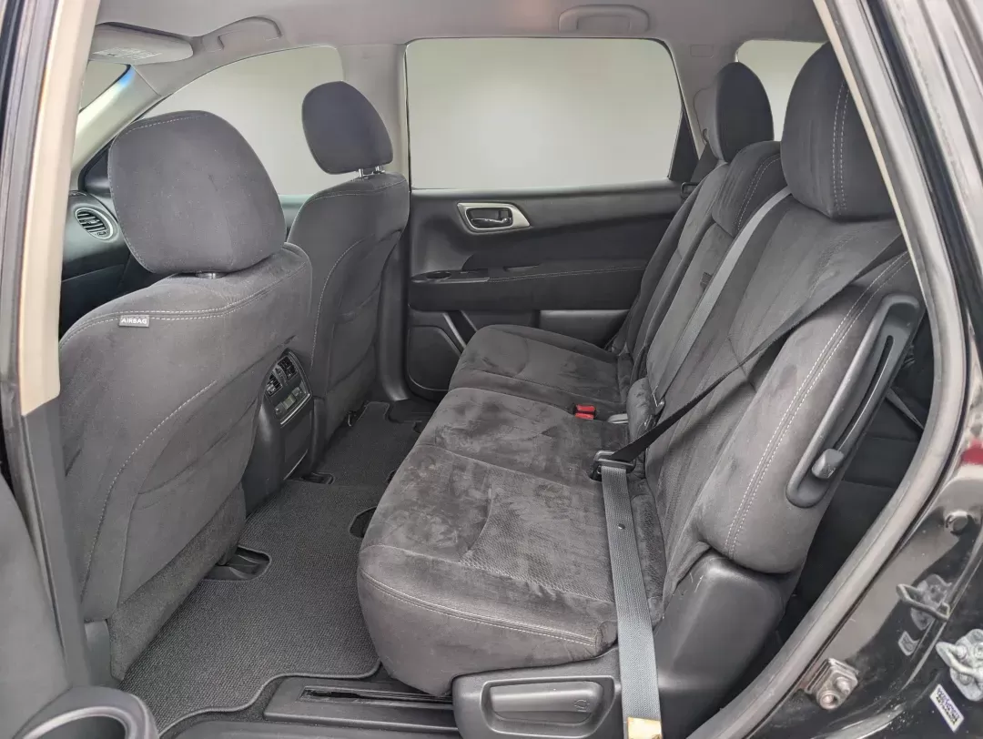 2014 /Charcoal Nissan Pathfinder SV (5N1AR2MN7EC) with an Regular Unleaded V-6 3.5 L/213 engine, 1-Speed CVT w/OD transmission, located at 521 Old Farm Lane Rd, Prattville, AL, 36066, (334) 325-1505, 32.482460, -86.416367 - 2014 Nissan Pathfinder SV - Photo#10