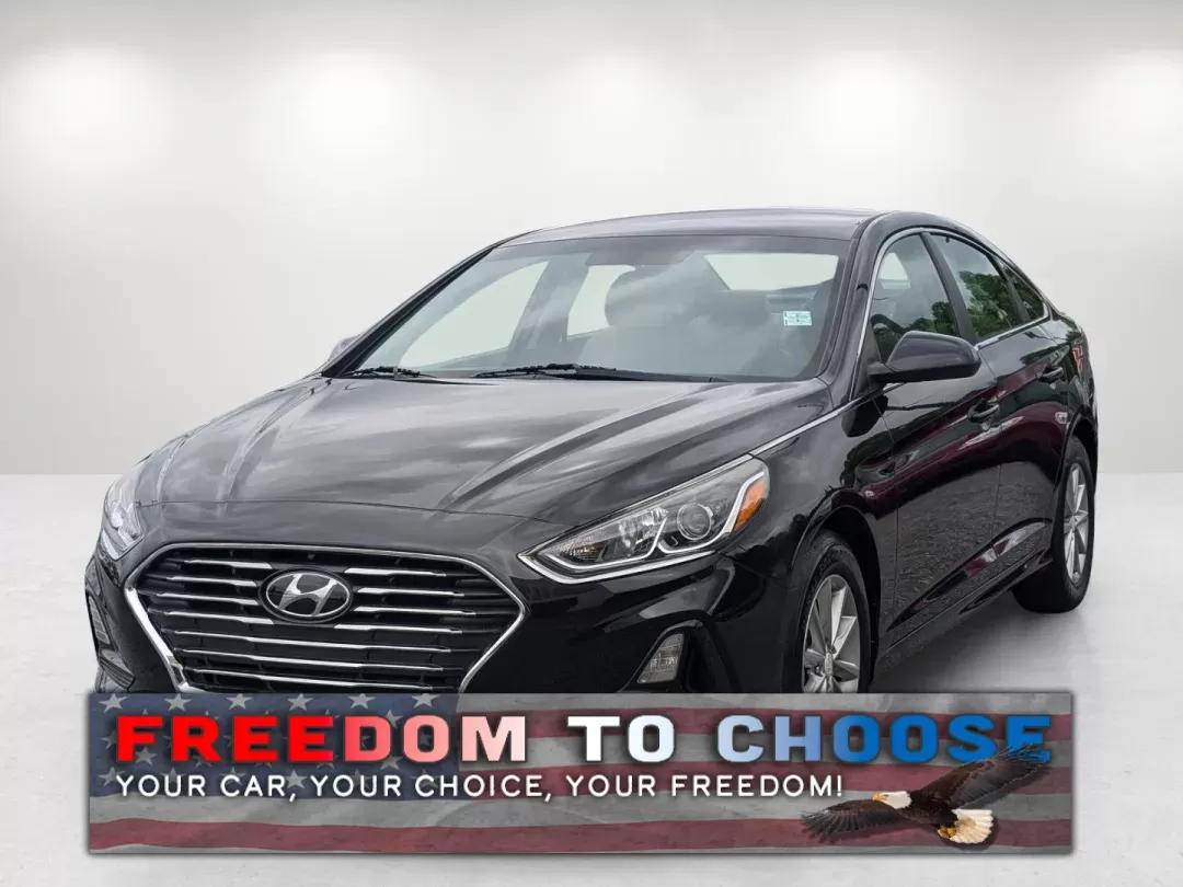 2018 /Gray Hyundai Sonata SE (5NPE24AF2JH) with an Regular Unleaded I-4 2.4 L/144 engine, 6-Speed Automatic w/OD transmission, located at 5115 14th Ave., Columbus, GA, 31904, (706) 323-0345, 32.511494, -84.971046 - ### Discover the Perfect Family Sedan: 2018 Hyundai Sonata SE at Gils Auto - Phenix City<br /> <br /> Are you in the market for a reliable vehicle that suits your growing family's lifestyle? Look no further than this stunning 2018 Hyundai Sonata SE, available now at Gils Auto - Phenix City. Whether - Photo#0