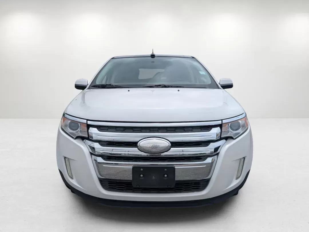 2013 Ford Edge SEL (2FMDK3JC5DB) with an Gas V6 3.5L/213 engine, 6-Speed Automatic w/manual shift transmission, located at 1430 Gateway Drive, Opelika, AL, 36801, (334) 239-0944, 32.637871, -85.409790 - 2013 Ford Edge SEL - Photo#2