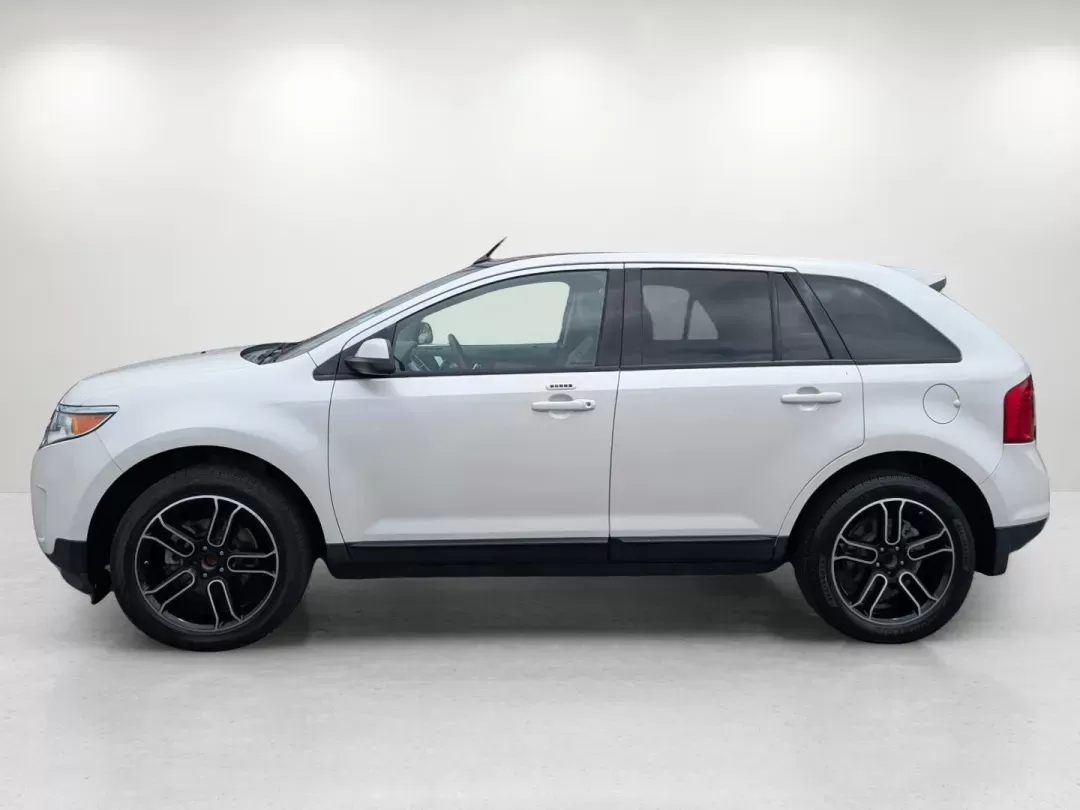 2013 Ford Edge SEL (2FMDK3JC5DB) with an Gas V6 3.5L/213 engine, 6-Speed Automatic w/manual shift transmission, located at 1430 Gateway Drive, Opelika, AL, 36801, (334) 239-0944, 32.637871, -85.409790 - 2013 Ford Edge SEL - Photo#8