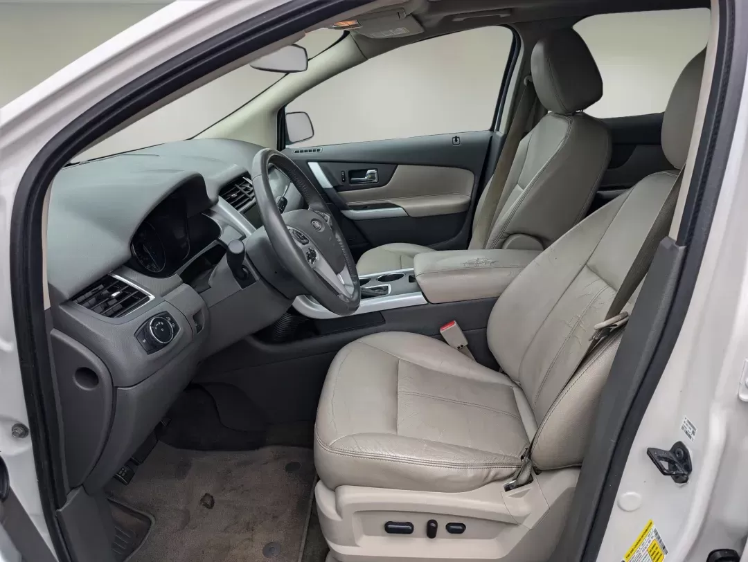 2013 Ford Edge SEL (2FMDK3JC5DB) with an Gas V6 3.5L/213 engine, 6-Speed Automatic w/manual shift transmission, located at 1430 Gateway Drive, Opelika, AL, 36801, (334) 239-0944, 32.637871, -85.409790 - 2013 Ford Edge SEL - Photo#10