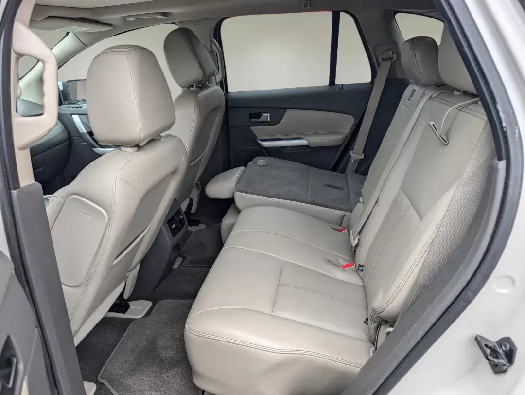 2013 Ford Edge SEL (2FMDK3JC5DB) with an Gas V6 3.5L/213 engine, 6-Speed Automatic w/manual shift transmission, located at 1430 Gateway Drive, Opelika, AL, 36801, (334) 239-0944, 32.637871, -85.409790 - 2013 Ford Edge SEL - Photo#11