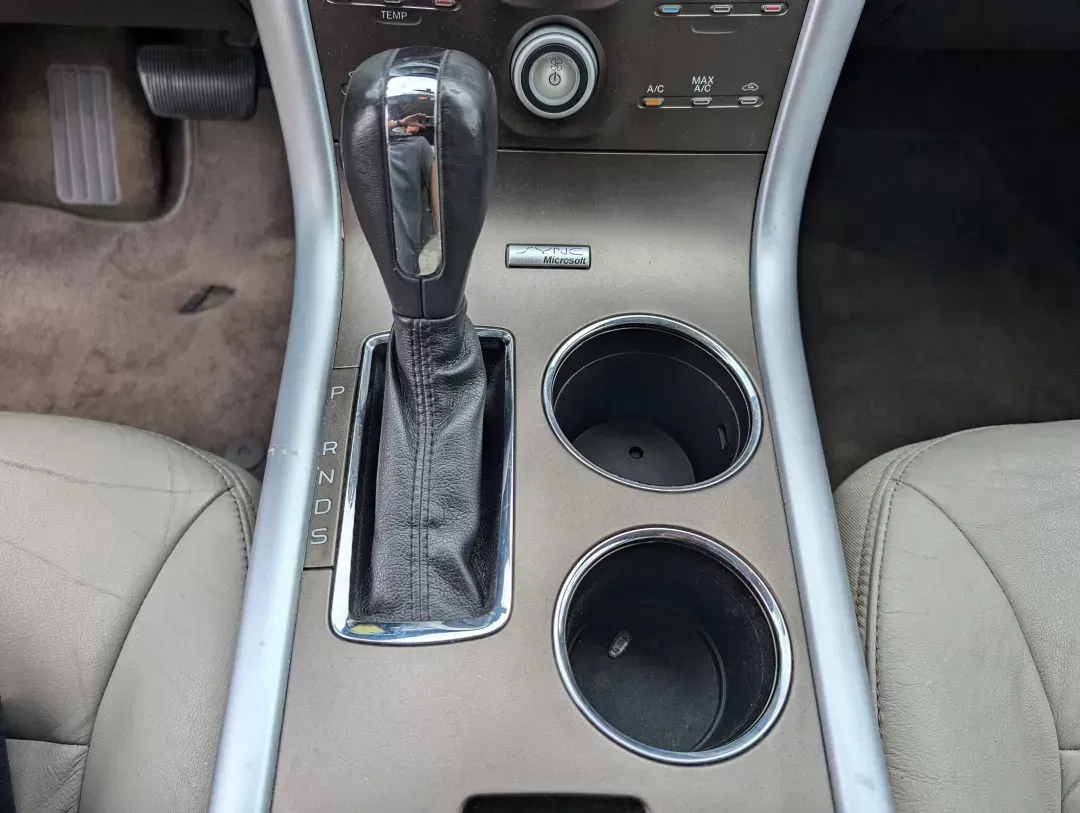 2013 Ford Edge SEL (2FMDK3JC5DB) with an Gas V6 3.5L/213 engine, 6-Speed Automatic w/manual shift transmission, located at 1430 Gateway Drive, Opelika, AL, 36801, (334) 239-0944, 32.637871, -85.409790 - 2013 Ford Edge SEL - Photo#13
