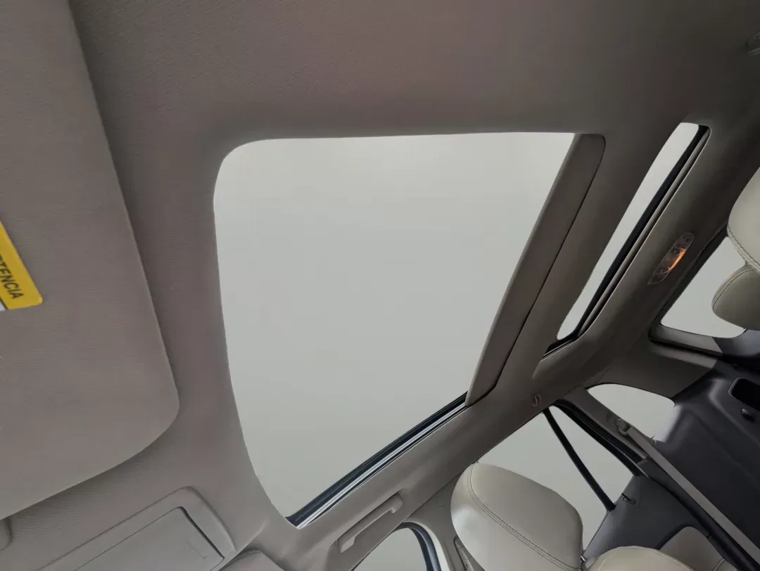 2013 Ford Edge SEL (2FMDK3JC5DB) with an Gas V6 3.5L/213 engine, 6-Speed Automatic w/manual shift transmission, located at 3959 U.S. 80 W, Phenix City, AL, 36870, (334) 297-4885, 32.469296, -85.135185 - 2013 Ford Edge SEL - Photo#15