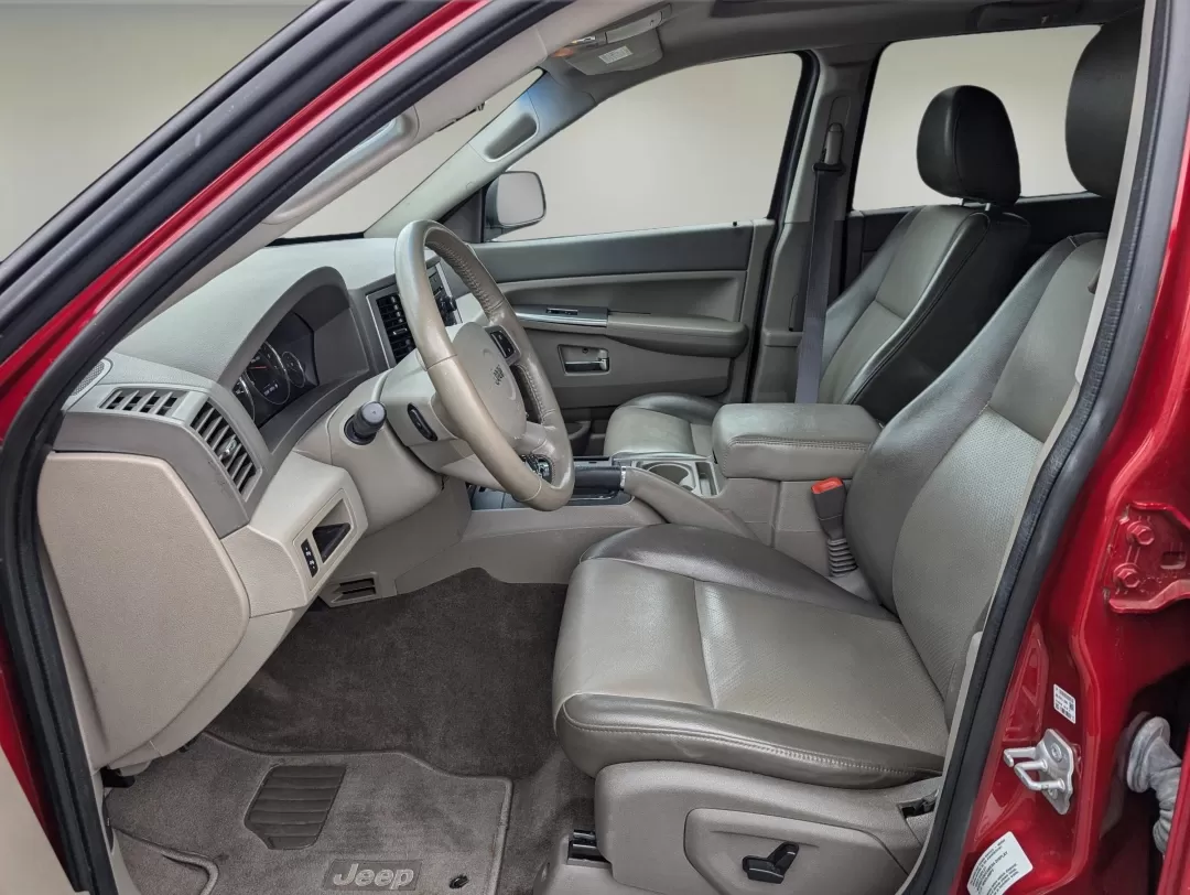 2009 /Khaki Jeep Grand Cherokee Laredo (1J8GS48K59C) with an Other engine, located at 521 Old Farm Lane Rd, Prattville, AL, 36066, (334) 325-1505, 32.482460, -86.416367 - 2009 Jeep Grand Cherokee Laredo - Photo#9