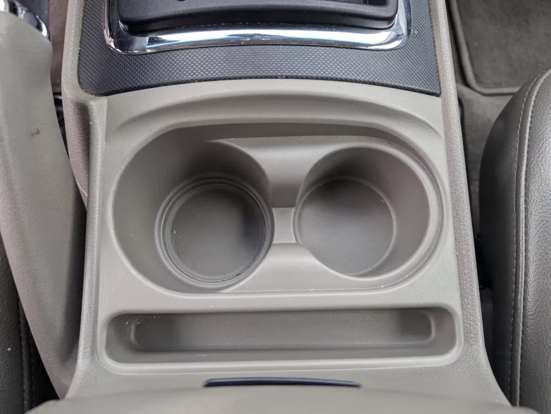 2009 /Khaki Jeep Grand Cherokee Laredo (1J8GS48K59C) with an Other engine, located at 521 Old Farm Lane Rd, Prattville, AL, 36066, (334) 325-1505, 32.482460, -86.416367 - 2009 Jeep Grand Cherokee Laredo - Photo#12