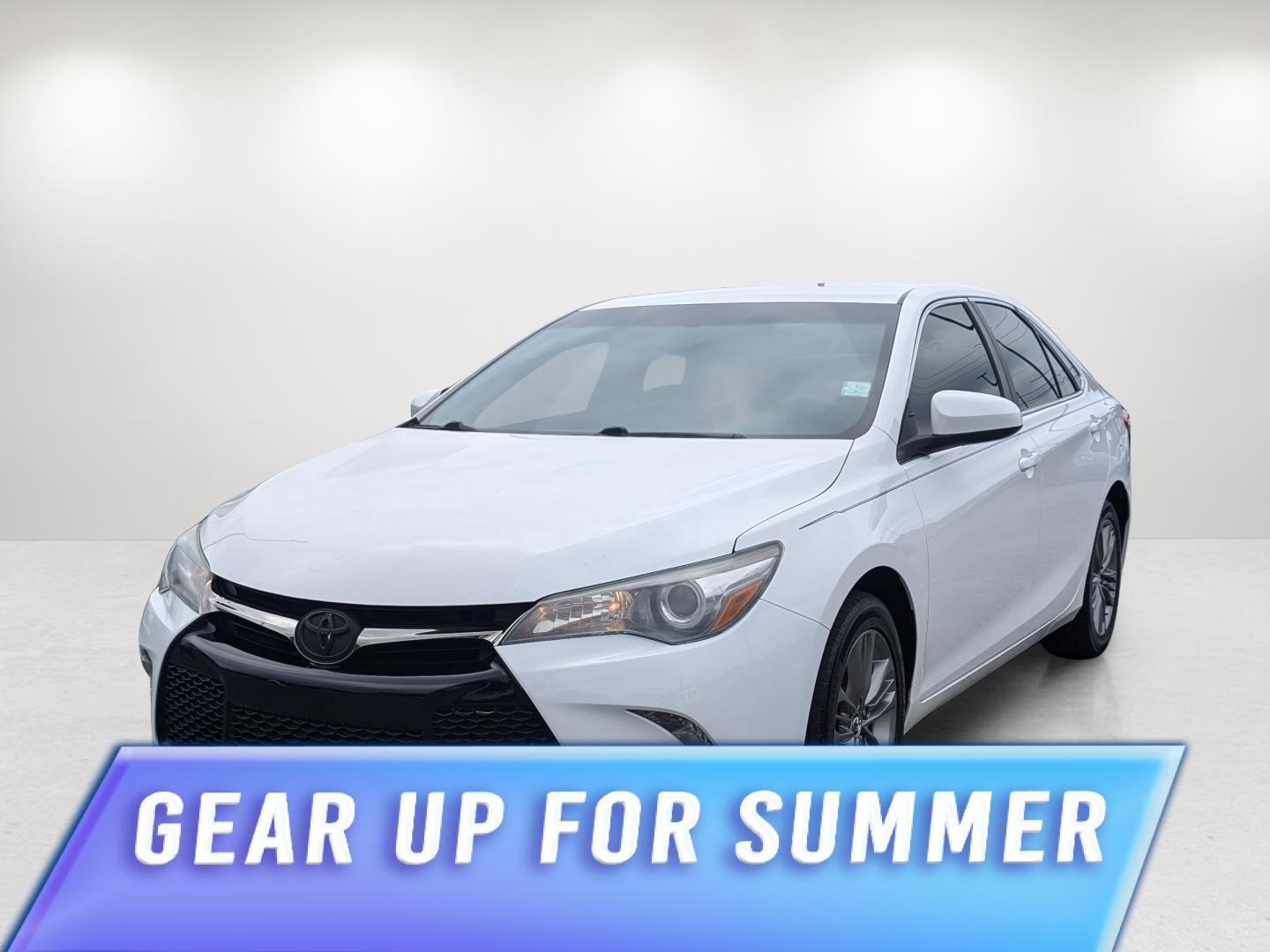 photo of 2016 Toyota Camry SE