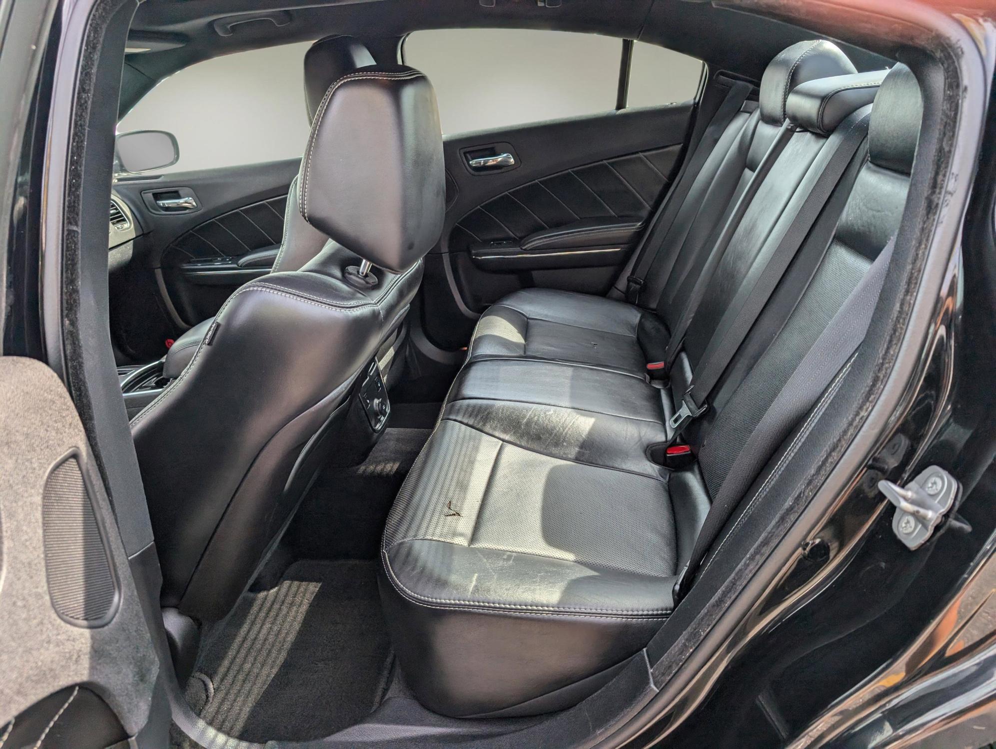 2014 /Black Dodge Charger RT Plus (2C3CDXCT7EH) with an Regular Unleaded V-8 5.7 L/345 engine, 5-Speed Automatic w/OD transmission, located at 804 22nd Ave, Phenix City, AL, 36870, (334) 297-1860, 32.484749, -85.024475 - 2014 Dodge Charger RT Plus - Photo#10