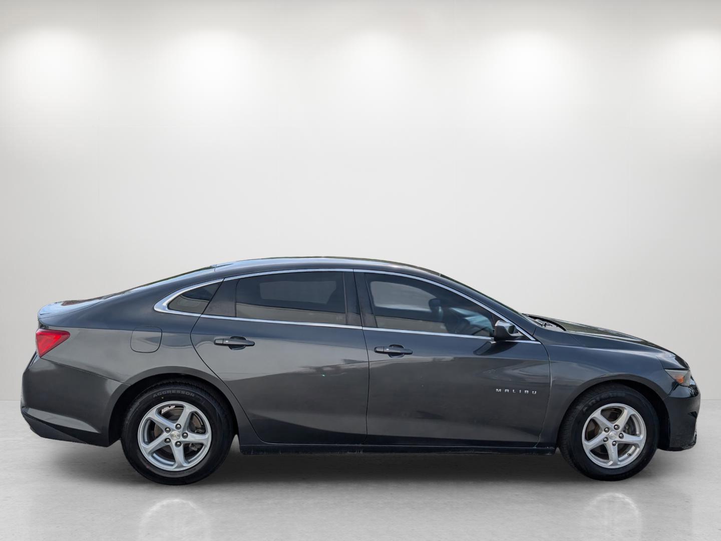 2017 /Jet Black Chevrolet Malibu LS (1G1ZB5ST2HF) with an Turbocharged Gas I4 1.5L/91 engine, 6-Speed Automatic transmission, located at 1430 Gateway Drive, Opelika, AL, 36801, (334) 239-0944, 32.637871, -85.409790 - 2017 Chevrolet Malibu LS - Photo#5