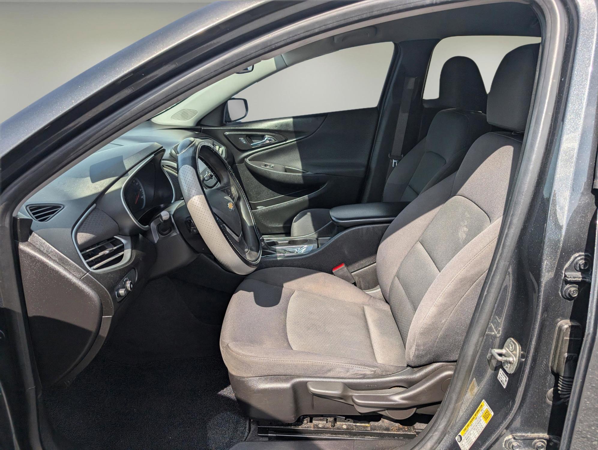 2017 /Jet Black Chevrolet Malibu LS (1G1ZB5ST2HF) with an Turbocharged Gas I4 1.5L/91 engine, 6-Speed Automatic transmission, located at 1430 Gateway Drive, Opelika, AL, 36801, (334) 239-0944, 32.637871, -85.409790 - 2017 Chevrolet Malibu LS - Photo#9