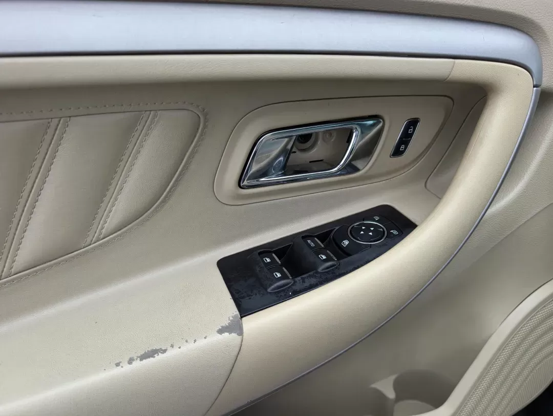 2018 Ford Taurus SE (1FAHP2D87JG) with an Other engine, located at 1430 Gateway Drive, Opelika, AL, 36801, (334) 239-0944, 32.637871, -85.409790 - ### Discover Your Next Adventure with the 2018 Ford Taurus SE at Gils Auto - Columbus!<br /> <br /> Are you searching for a dependable vehicle that seamlessly integrates into your lifestyle? Whether you're commuting to work, running errands around Columbus, or planning a family road trip, the 2018 F - Photo#9