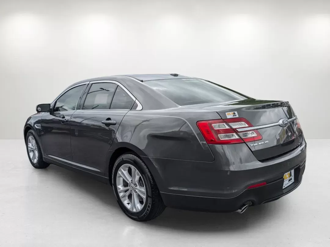 2018 Ford Taurus SE (1FAHP2D87JG) with an Regular Unleaded V-6 3.5 L/213 engine, 6-Speed Automatic w/OD transmission, located at 5115 14th Ave., Columbus, GA, 31904, (706) 323-0345, 32.511494, -84.971046 - 2018 Ford Taurus SE - Photo#2