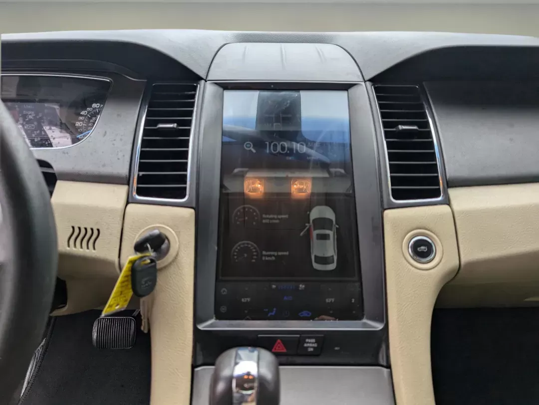 2018 Ford Taurus SE (1FAHP2D87JG) with an Regular Unleaded V-6 3.5 L/213 engine, 6-Speed Automatic w/OD transmission, located at 5115 14th Ave., Columbus, GA, 31904, (706) 323-0345, 32.511494, -84.971046 - 2018 Ford Taurus SE - Photo#14