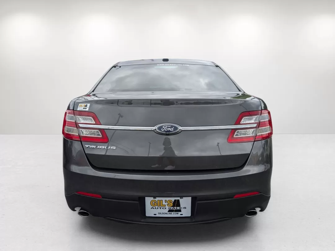 2018 Ford Taurus SE (1FAHP2D87JG) with an Other engine, located at 804 22nd Ave, Phenix City, AL, 36870, (334) 297-1860, 32.484749, -85.024475 - **Discover Your Next Adventure with the 2018 Ford Taurus SE Perfect for Life in Opelika!**<br /> <br /> Are you ready to elevate your daily commutes, family outings, or weekend getaways? Look no further than this stylish and reliable 2018 Ford Taurus SE, available at Gils Auto in Opelika, AL. With - Photo#3