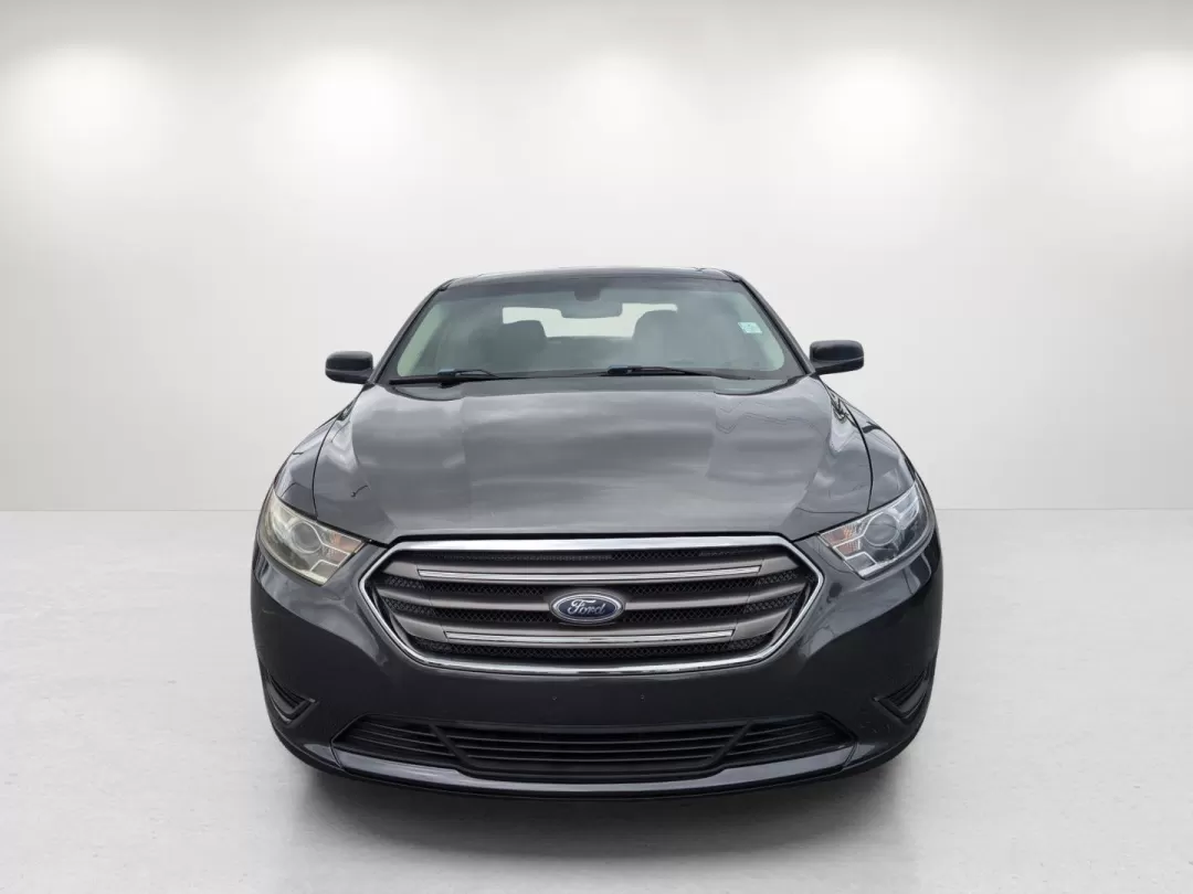 2018 Ford Taurus SE (1FAHP2D87JG) with an Other engine, located at 804 22nd Ave, Phenix City, AL, 36870, (334) 297-1860, 32.484749, -85.024475 - **Discover Your Next Adventure with the 2018 Ford Taurus SE Perfect for Life in Opelika!**<br /> <br /> Are you ready to elevate your daily commutes, family outings, or weekend getaways? Look no further than this stylish and reliable 2018 Ford Taurus SE, available at Gils Auto in Opelika, AL. With - Photo#7