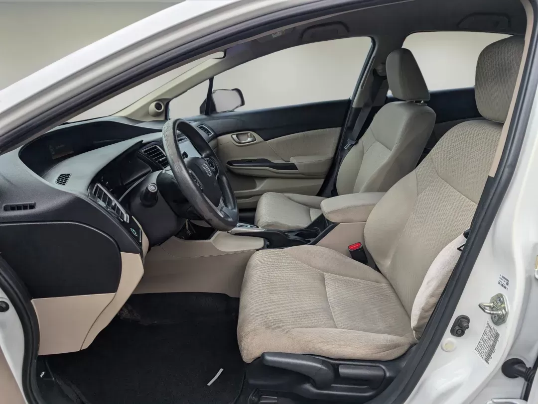 2015 Honda Civic Sedan SE (19XFB2F74FE) with an Regular Unleaded I-4 1.8 L/110 engine, 1-Speed CVT w/OD transmission, located at 5115 14th Ave., Columbus, GA, 31904, (706) 323-0345, 32.511494, -84.971046 - 2015 Honda Civic Sedan SE - Photo#9