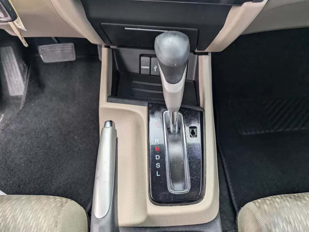 2015 Honda Civic Sedan SE (19XFB2F74FE) with an Regular Unleaded I-4 1.8 L/110 engine, 1-Speed CVT w/OD transmission, located at 5115 14th Ave., Columbus, GA, 31904, (706) 323-0345, 32.511494, -84.971046 - 2015 Honda Civic Sedan SE - Photo#13