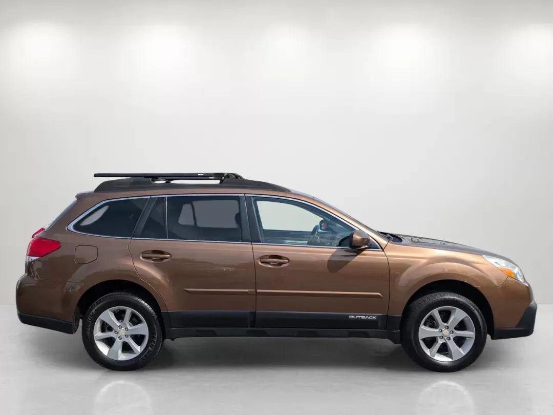 2013 /Ivory Striated Subaru Outback 2.5i Premium (4S4BRCCCXD3) with an Other engine, located at 3959 U.S. 80 W, Phenix City, AL, 36870, (334) 297-4885, 32.469296, -85.135185 - **Explore Adventure with the 2013 Subaru Outback 2.5i Premium at Gils Auto - Opelika**<br /> <br /> Are you ready for your next family road trip or weekend adventure? The 2013 Subaru Outback 2.5i Premium is designed with versatility and comfort in mind, making it the perfect vehicle for growing fami - Photo#5