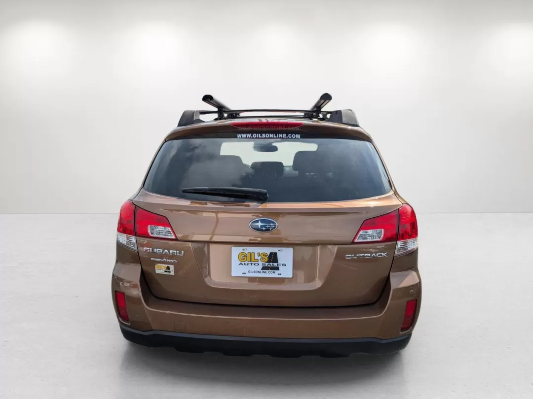 2013 /Ivory Striated Subaru Outback 2.5i Premium (4S4BRCCCXD3) with an Other engine, located at 7000 Northlake Connector, Columbus, GA, 31904, (706) 987-8085, 32.524975, -84.978134 - **Discover Your Next Adventure with the 2013 Subaru Outback at Gils Auto** <br /> <br /> Are you ready for weekend getaways or family road trips that create lasting memories? The 2013 Subaru Outback 2.5i Premium is your perfect companion. With its spacious interior and all-wheel drive capability, t - Photo#3