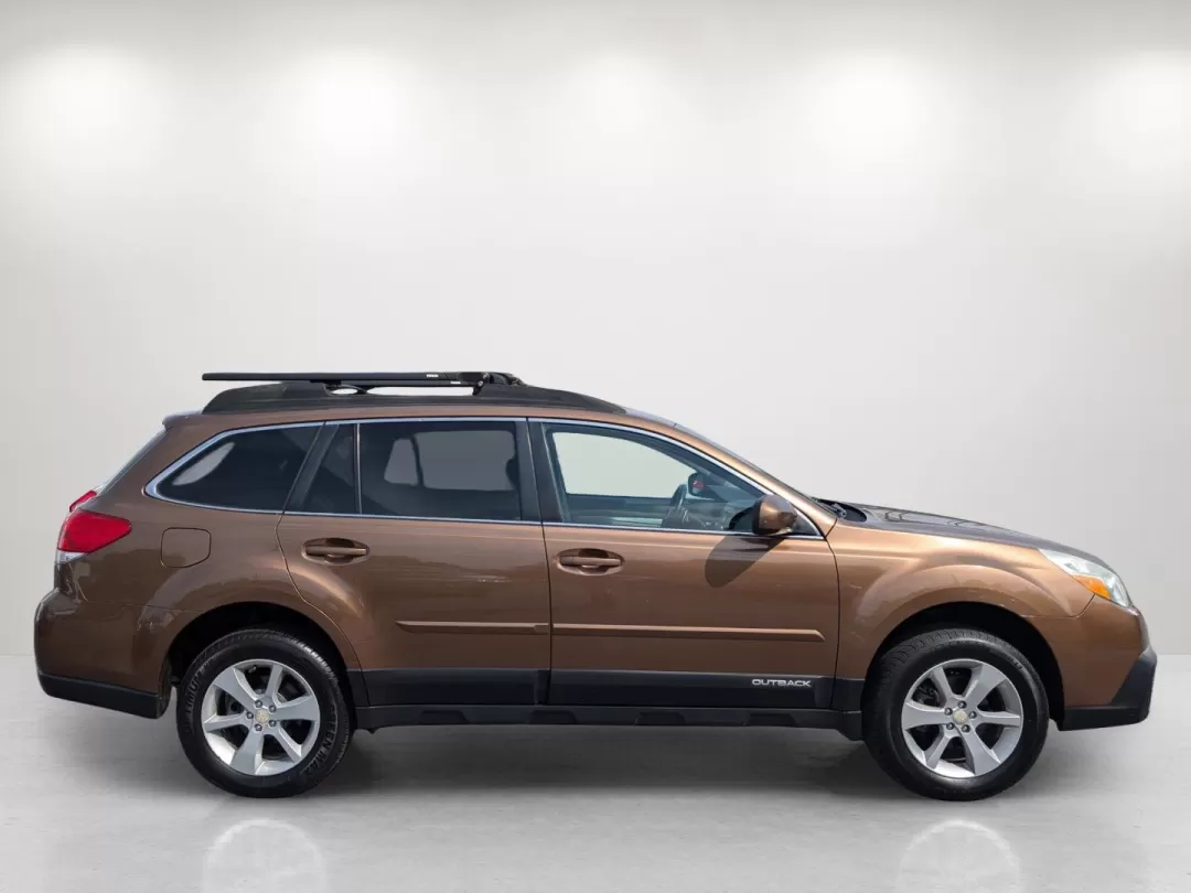 2013 /Ivory Striated Subaru Outback 2.5i Premium (4S4BRCCCXD3) with an Other engine, located at 7000 Northlake Connector, Columbus, GA, 31904, (706) 987-8085, 32.524975, -84.978134 - **Discover Your Next Adventure with the 2013 Subaru Outback at Gils Auto** <br /> <br /> Are you ready for weekend getaways or family road trips that create lasting memories? The 2013 Subaru Outback 2.5i Premium is your perfect companion. With its spacious interior and all-wheel drive capability, t - Photo#5