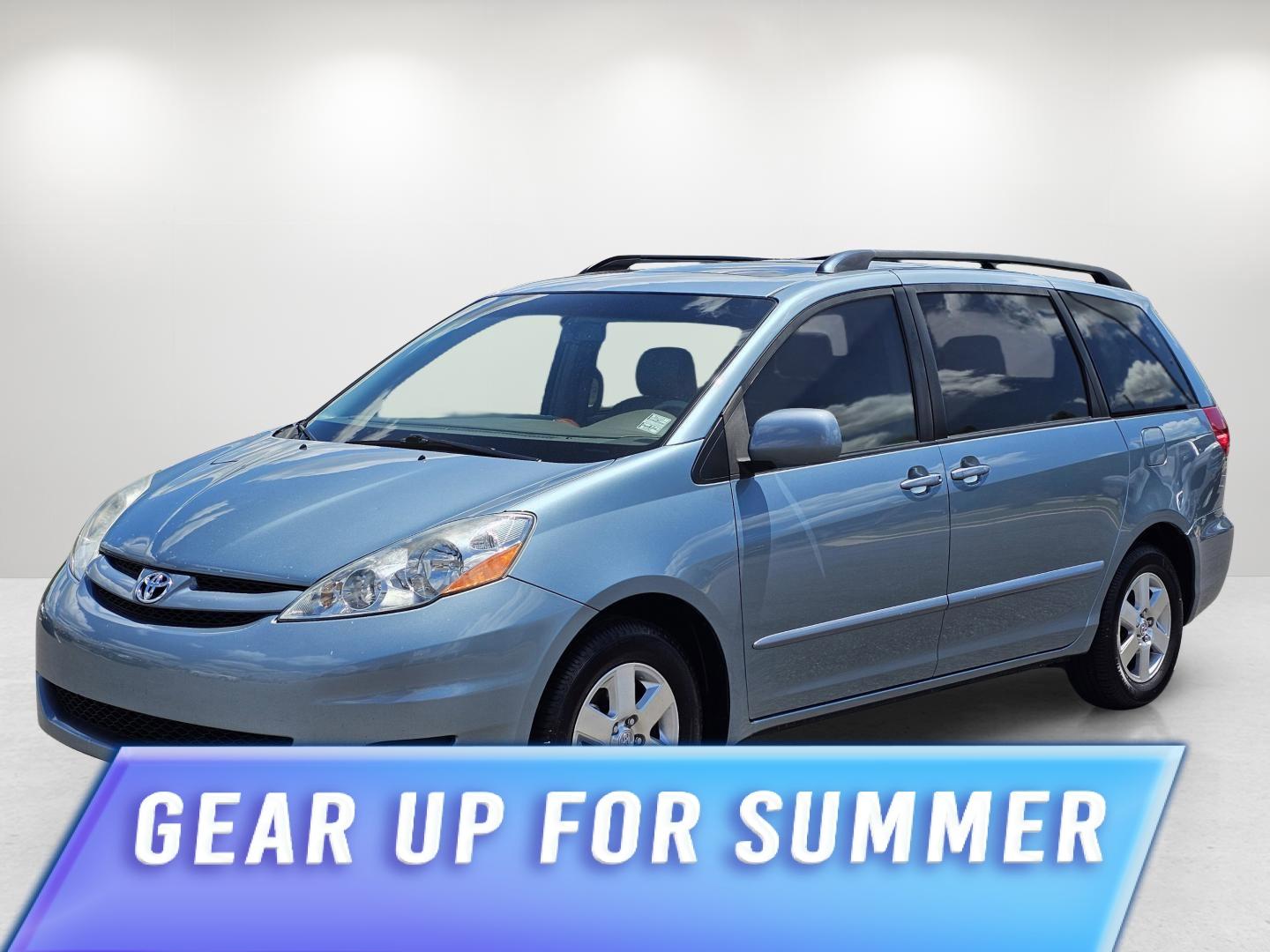 photo of 2008 Toyota Sienna