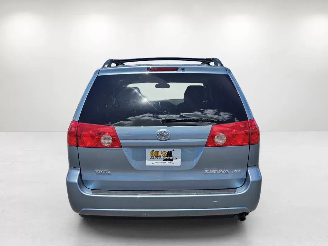 2008 Toyota Sienna XLE (5TDZK22C78S) with an Gas V6 3.5L/211 engine, 5-Speed Automatic transmission, located at 521 Old Farm Lane Rd, Prattville, AL, 36066, (334) 325-1505, 32.482460, -86.416367 - 2008 Toyota Sienna XLE - Photo#4