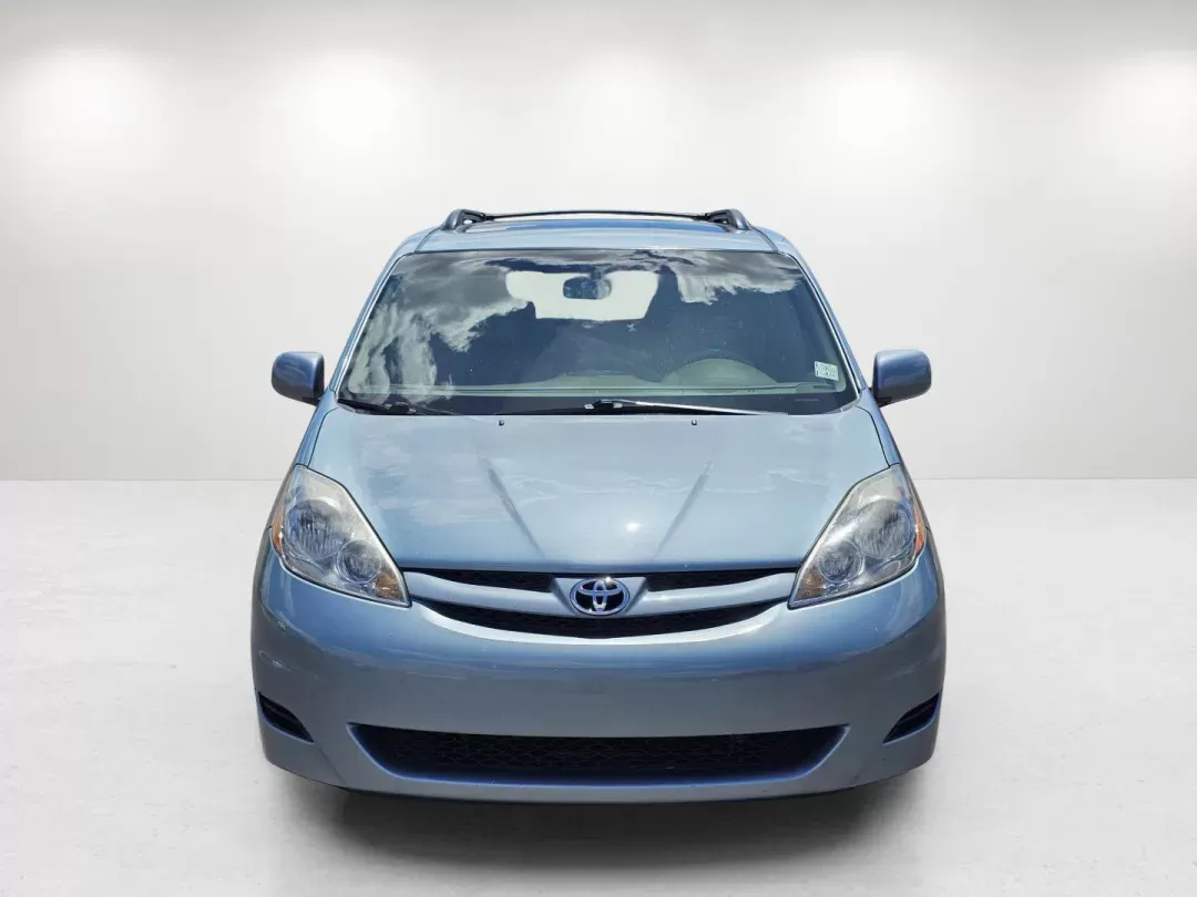 2008 Toyota Sienna XLE (5TDZK22C78S) with an Gas V6 3.5L/211 engine, 5-Speed Automatic transmission, located at 521 Old Farm Lane Rd, Prattville, AL, 36066, (334) 325-1505, 32.482460, -86.416367 - 2008 Toyota Sienna XLE - Photo#8