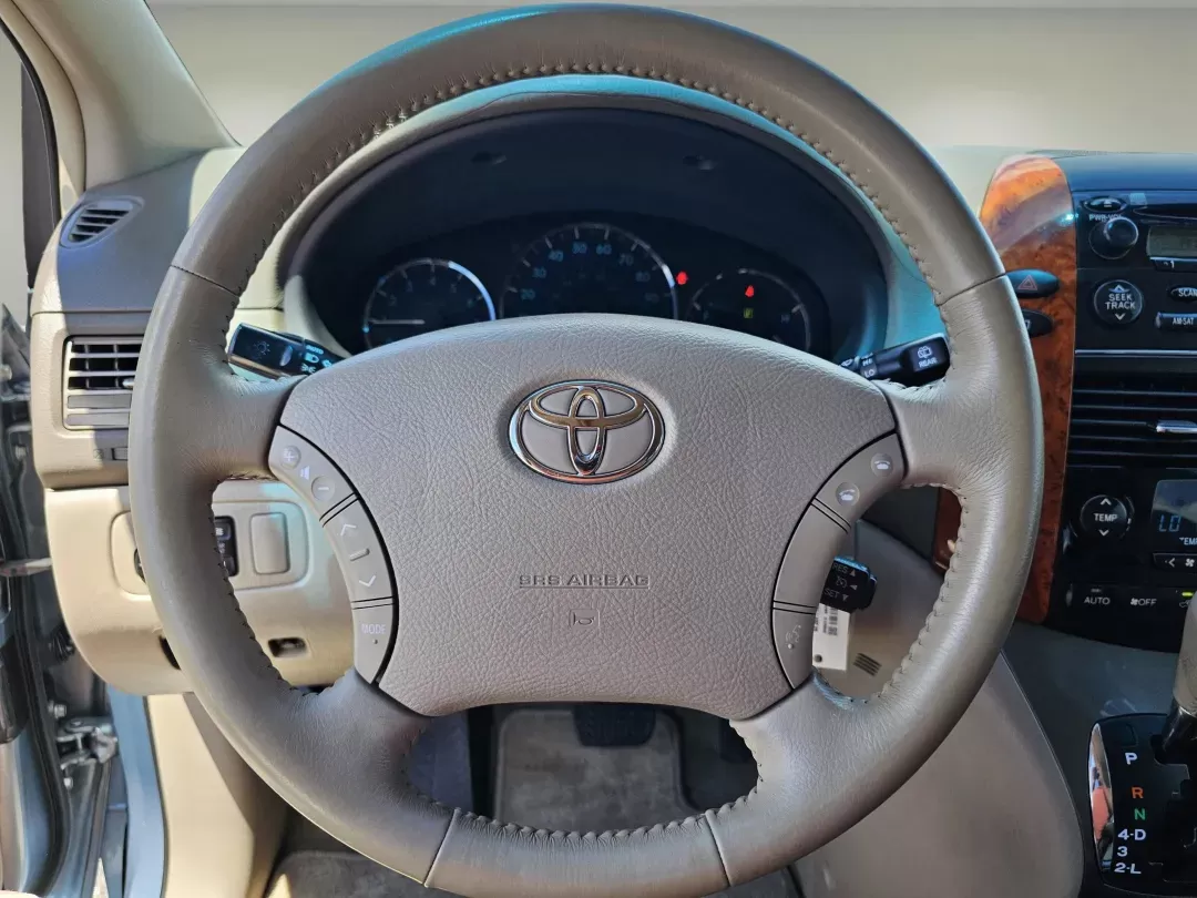 2008 Toyota Sienna XLE (5TDZK22C78S) with an Gas V6 3.5L/211 engine, 5-Speed Automatic transmission, located at 521 Old Farm Lane Rd, Prattville, AL, 36066, (334) 325-1505, 32.482460, -86.416367 - 2008 Toyota Sienna XLE - Photo#12
