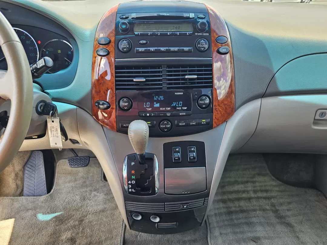 2008 Toyota Sienna XLE (5TDZK22C78S) with an Gas V6 3.5L/211 engine, 5-Speed Automatic transmission, located at 521 Old Farm Lane Rd, Prattville, AL, 36066, (334) 325-1505, 32.482460, -86.416367 - 2008 Toyota Sienna XLE - Photo#13