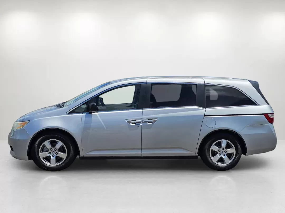 2013 /Gray Honda Odyssey EX-L (5FNRL5H69DB) with an Gas V6 3.5L/212 engine, 5-Speed Automatic transmission, located at 521 Old Farm Lane Rd, Prattville, AL, 36066, (334) 325-1505, 32.482460, -86.416367 - 2013 Honda Odyssey EX-L - Photo#1
