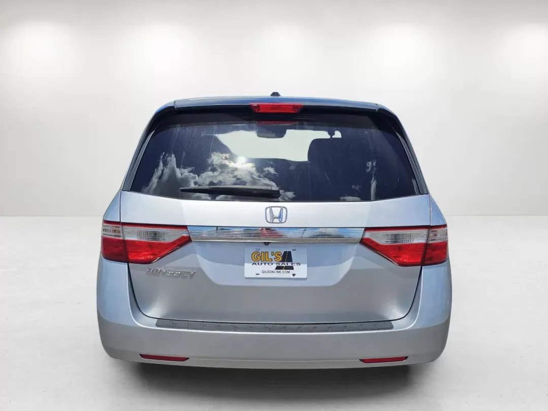 2013 /Gray Honda Odyssey EX-L (5FNRL5H69DB) with an Gas V6 3.5L/212 engine, 5-Speed Automatic transmission, located at 521 Old Farm Lane Rd, Prattville, AL, 36066, (334) 325-1505, 32.482460, -86.416367 - 2013 Honda Odyssey EX-L - Photo#3