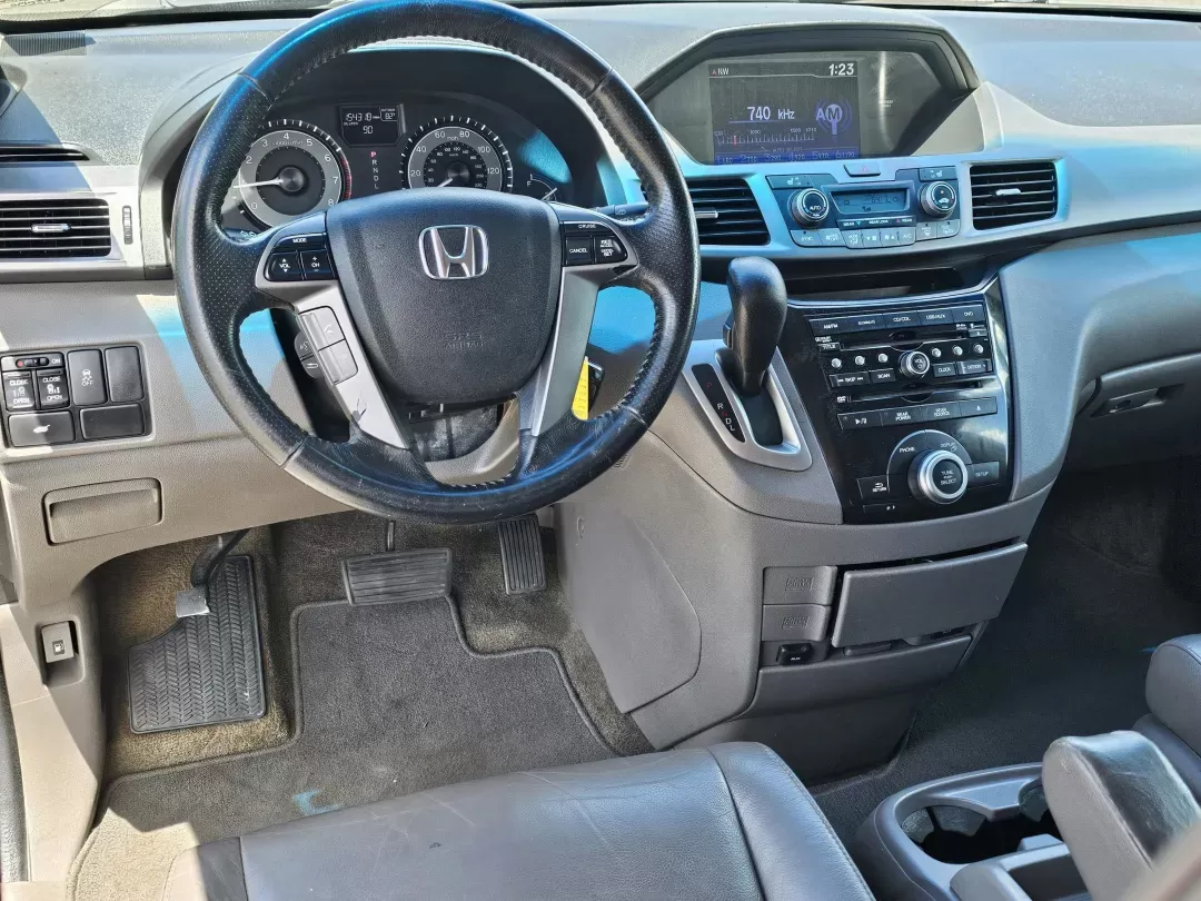 2013 /Gray Honda Odyssey EX-L (5FNRL5H69DB) with an Gas V6 3.5L/212 engine, 5-Speed Automatic transmission, located at 521 Old Farm Lane Rd, Prattville, AL, 36066, (334) 325-1505, 32.482460, -86.416367 - 2013 Honda Odyssey EX-L - Photo#16