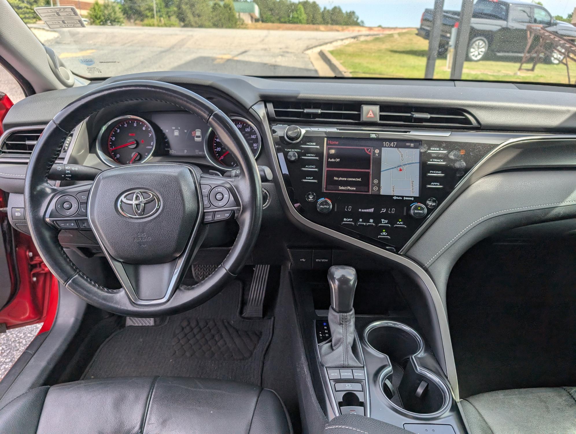2020 Toyota Camry XSE (4T1K61AK2LU) with an Regular Unleaded I-4 2.5 L/152 engine, 8-Speed Automatic w/OD transmission, located at 3959 U.S. 80 W, Phenix City, AL, 36870, (334) 297-4885, 32.469296, -85.135185 - 2020 Toyota Camry XSE - Photo#11